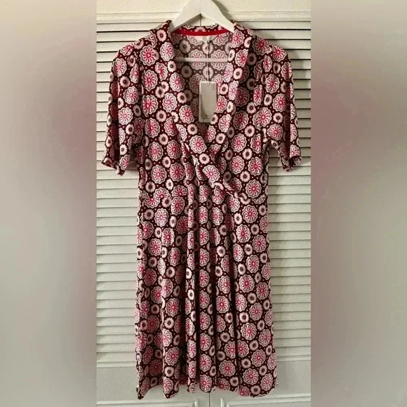 Boden Dresses & Skirts - Boden Women’s Jersey Faux Wrap Dress 60’s Floral Print NWT SZ 10